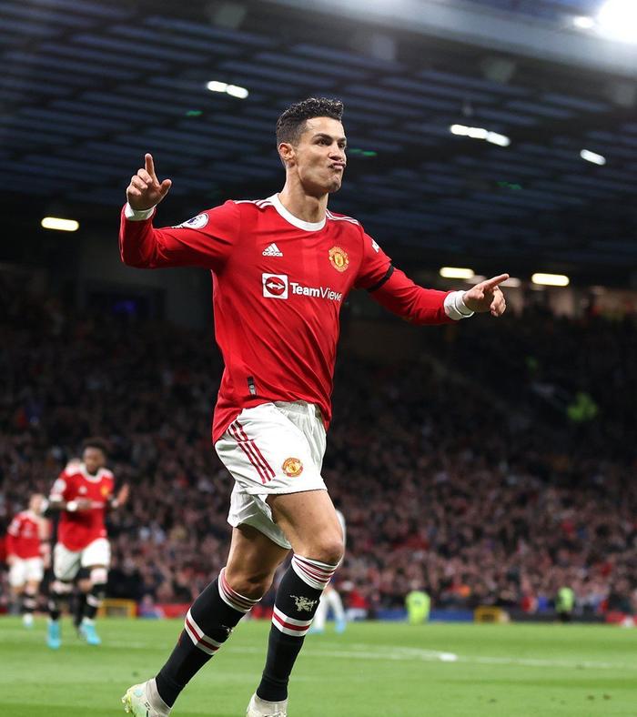 开云体育赛事直播包含多特蒙德遭遇争议判罚，裁判组回应：执法公正，有些位置因此有关.的词条