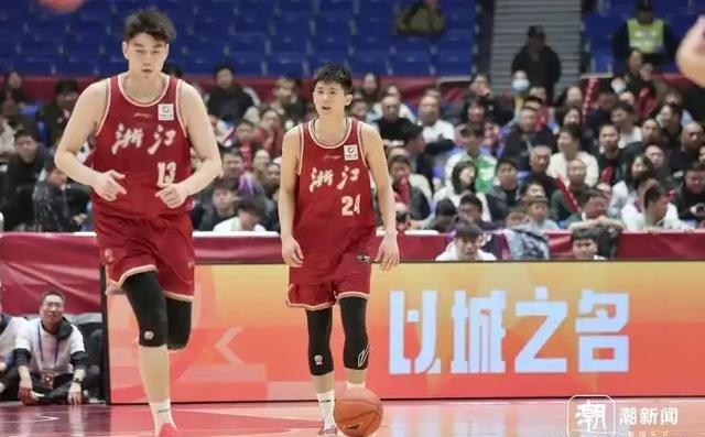 开云体育APP下载关于NBA季后赛冲刺阶段走向成谜，浙江队手感冰凉，管理层满意，年轻球员得到机会的信息
